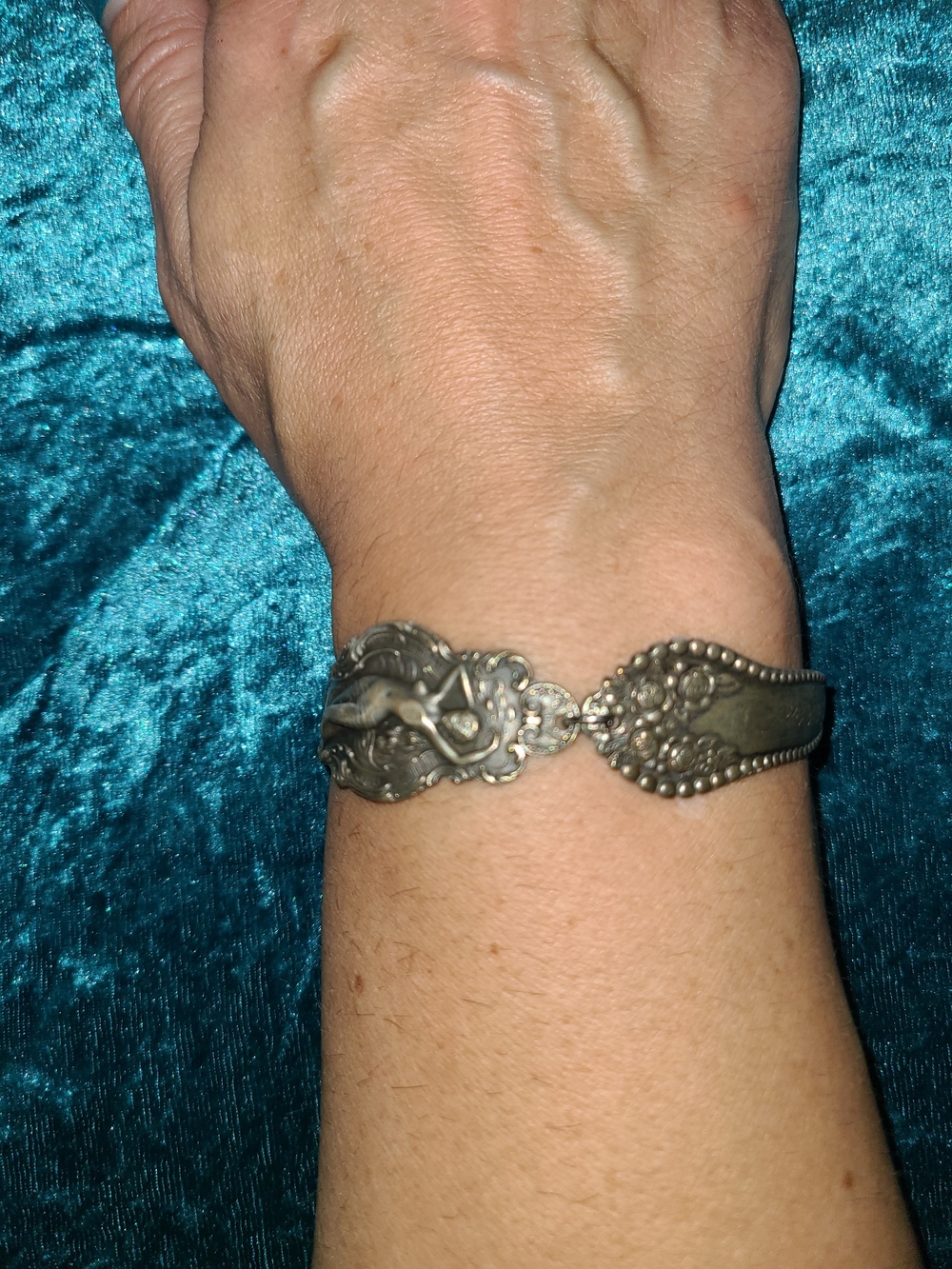 Ornate Silver-Tone Floral Link Bracelet - Women’s Accessory